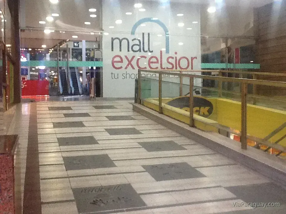 Mall Excelsior
