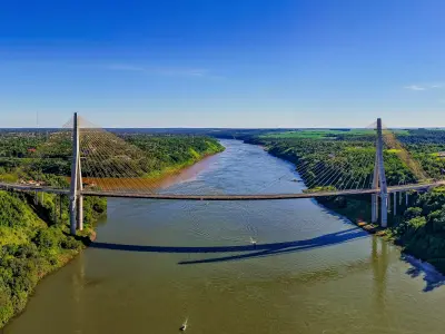 Ponte Bioceânica a apenas 21 metros de conectar Paraguai e Brasil