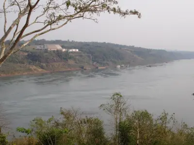 Ciudad del Este: la capital comercial de la Triple Frontera explicada sin clichés
